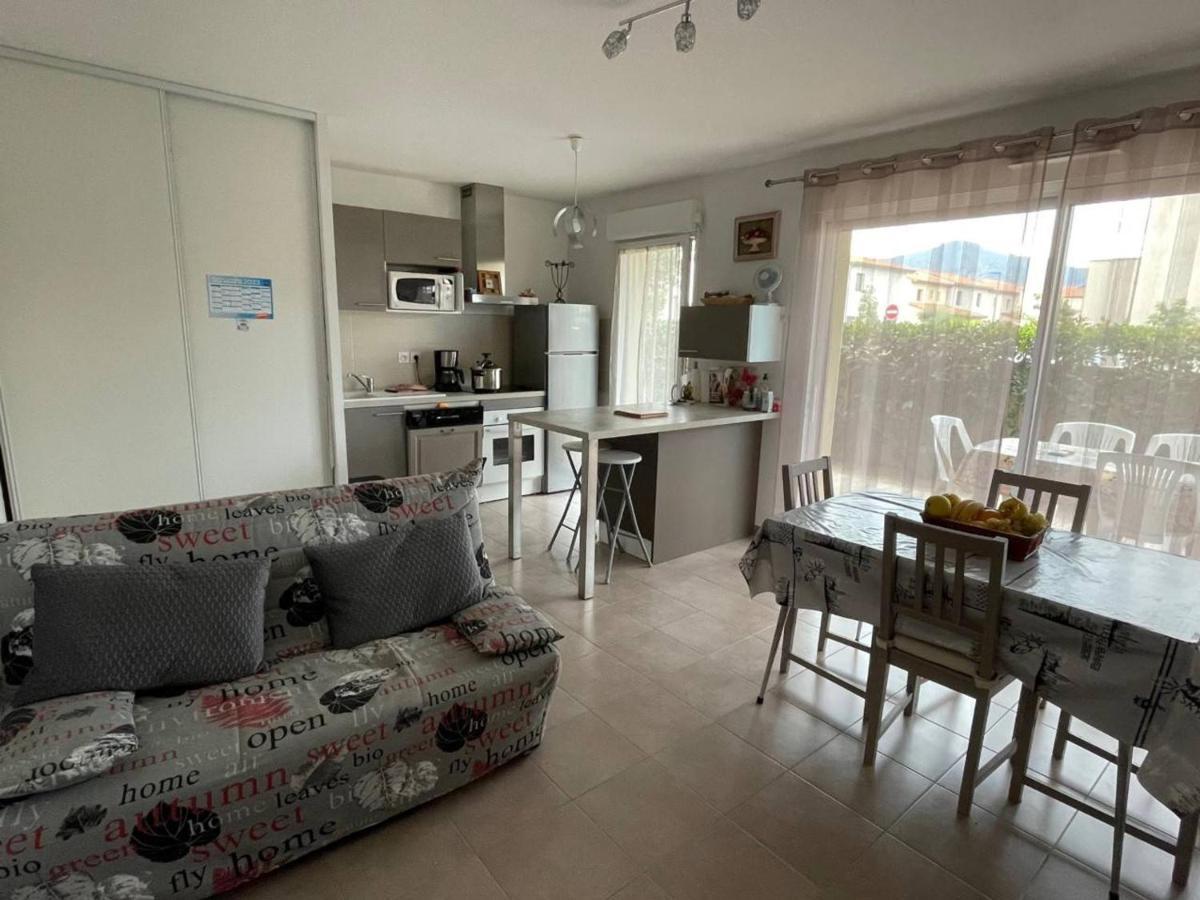 Appartement 3 Pieces Avec Terrasse Et Jardin, Proche Plage Et Commerces, 2 Parkings, Argeles-Sur-Mer - Fr-1-225-773 Exteriör bild